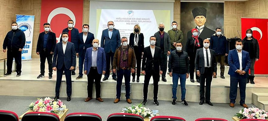 UYANIK, YENİDEN BAŞKAN SEÇİLDİ