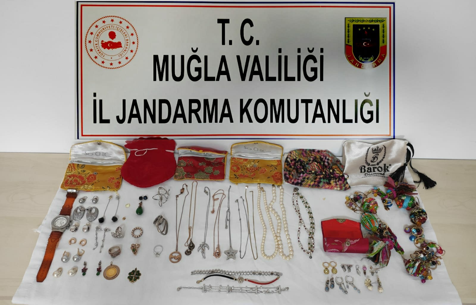 Eve gelen temizlikçi 200 bin TL’lik ziynet eşyalarını çaldı