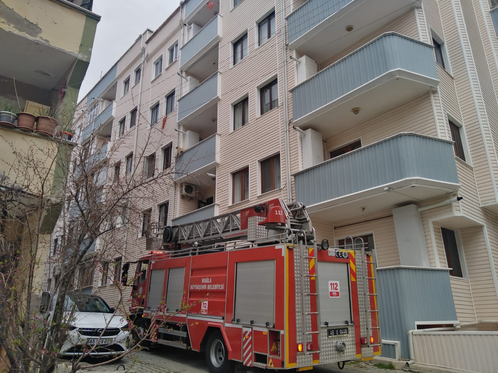 MENTEŞE’DE MUTFAK YANGINI