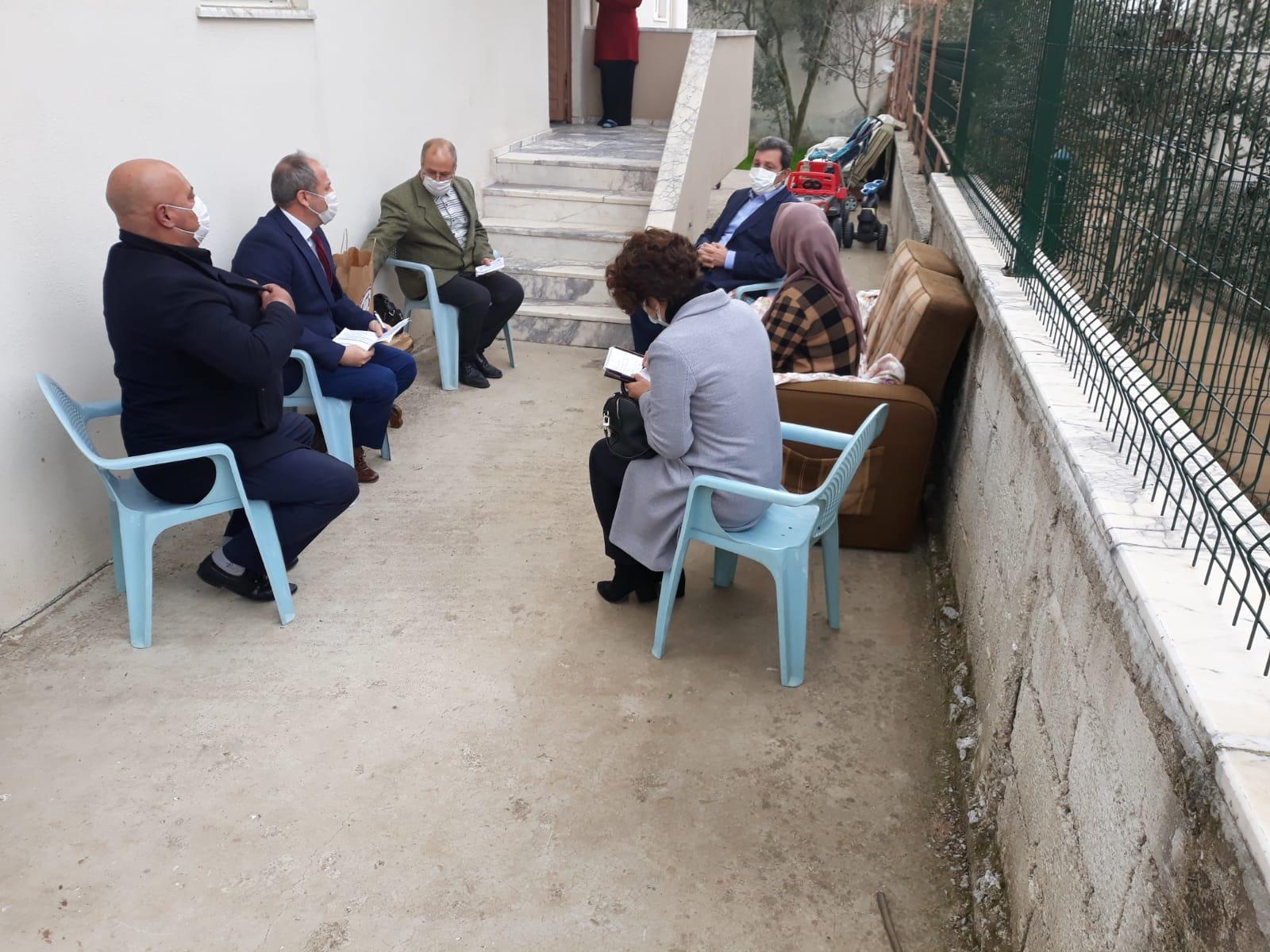 VALİ TAVLI’NIN HANE ZİYARETLERİ SÜRÜYOR