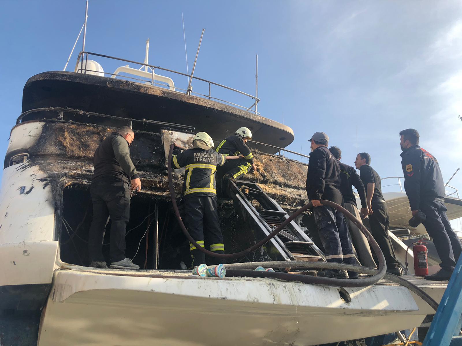 lüks motor yatta çıkan yangın hasara yol açtı