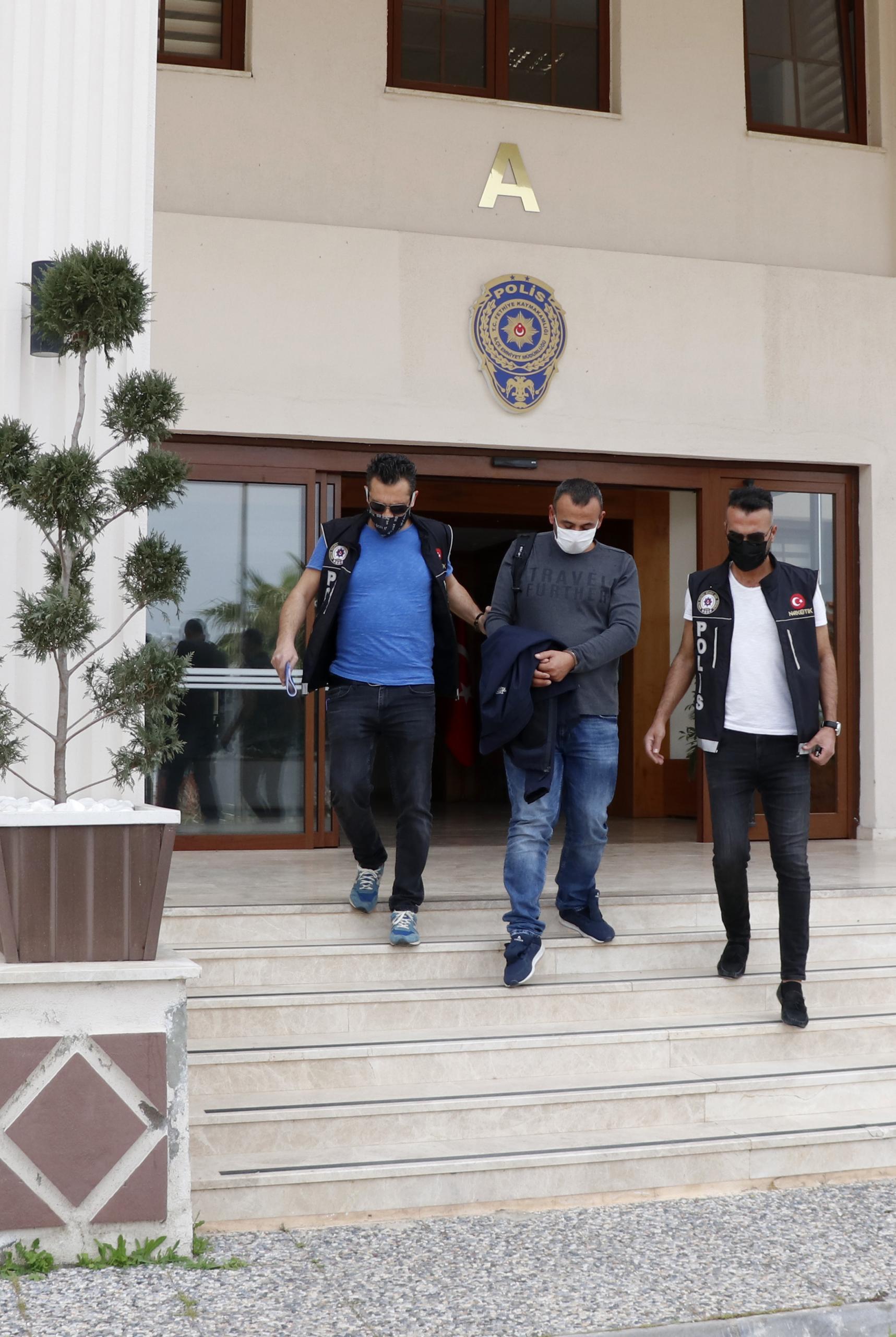 Meyve suyu kutusuna uyuşturucu saklayan zanlı tutuklandı