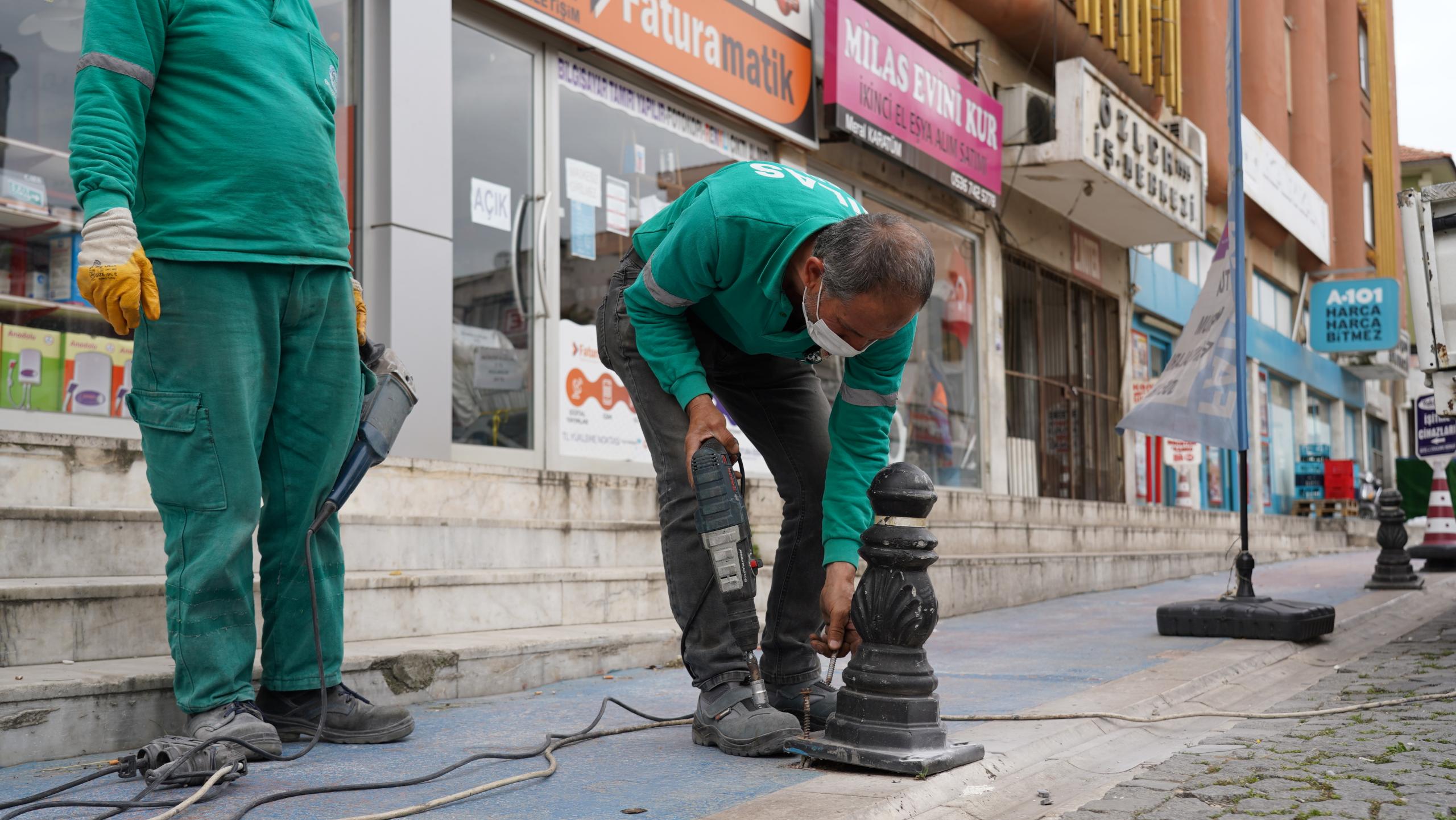 MİLAS’TA BİSİKLET YOLLARI YENİLENİYOR