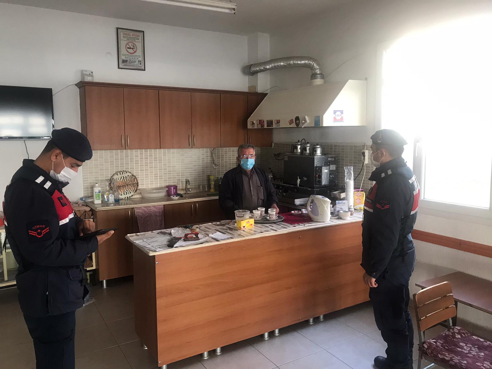 Covid-19 tedbirlerine uymayan 82 kişiye ceza kesildi