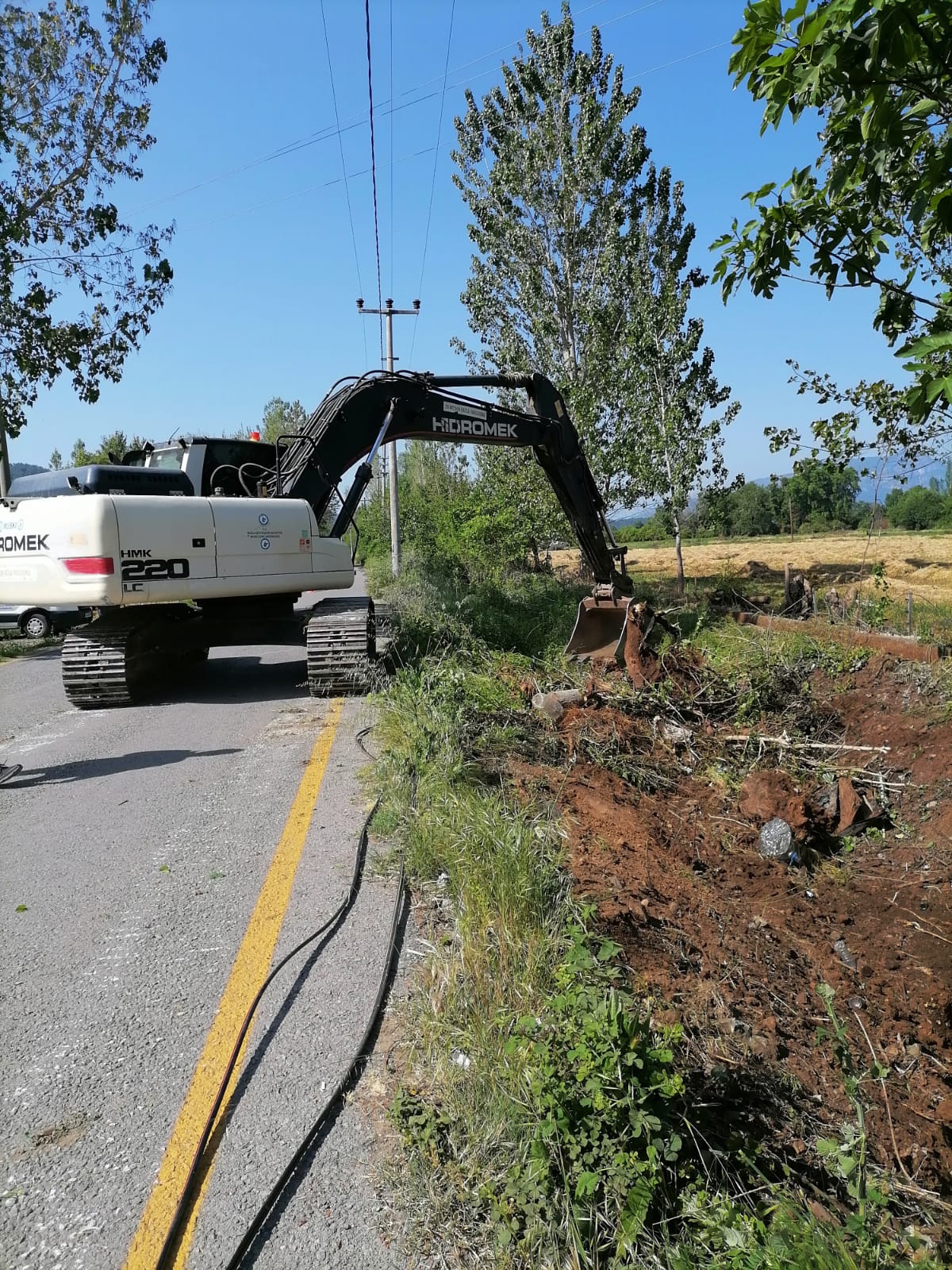 KAVAKARASI KANALINDA 4 BİN 550 METRE TEMİZLİK