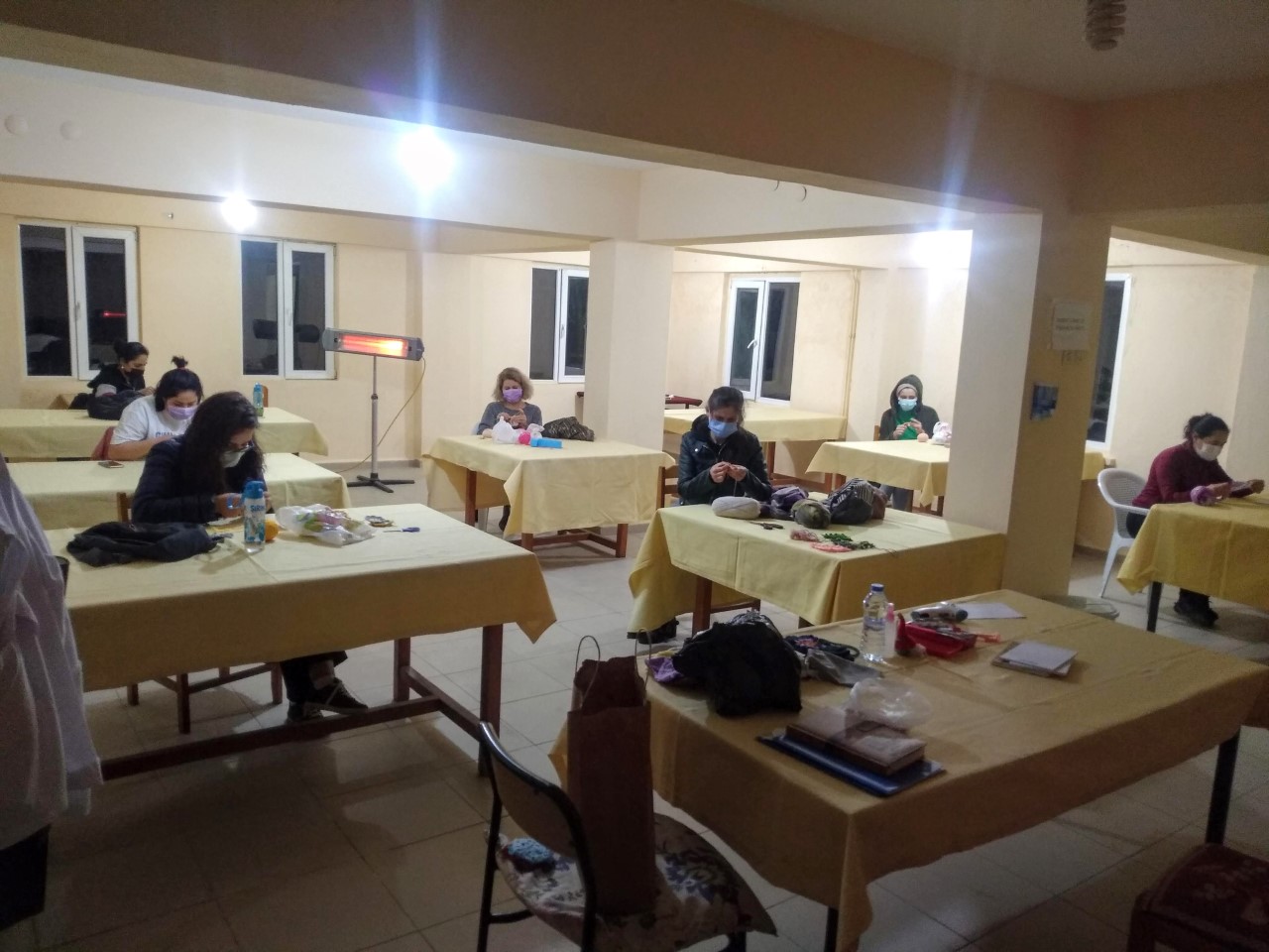 Kadınlar öğrenmeye ve üretmeye devam ediyor