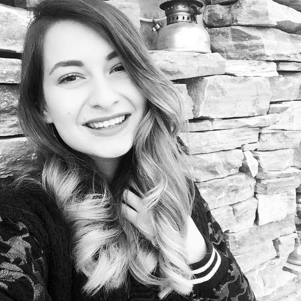 Canlı Ders Verirken Beyin Kanaması Geçirdi