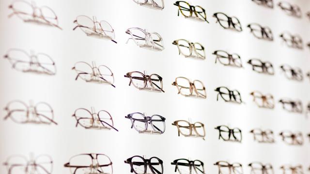 Bakanlık 3 soruyu daha yanıtladı: Gözlükçüler açık mı?