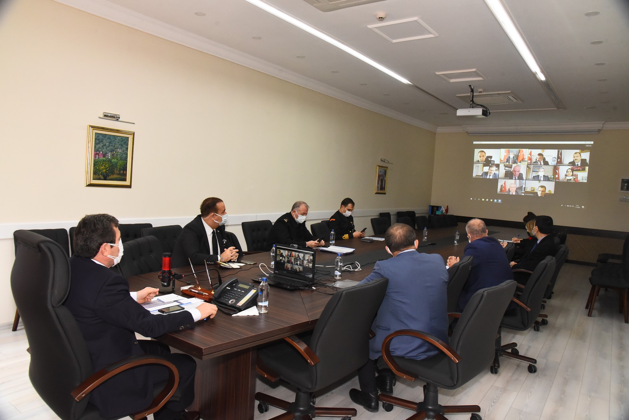 PAZARYERLERİNDE ALINMASI GEREKEN TEDBİRLER KARARLAŞTIRILDI