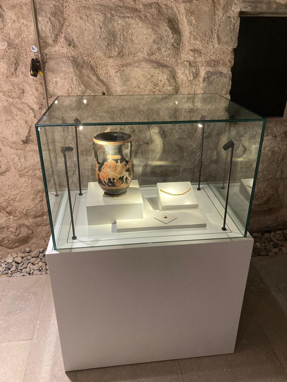 lahitte bulunan eserler Bodrum Kalesi'nde sergilenmeye başlandı