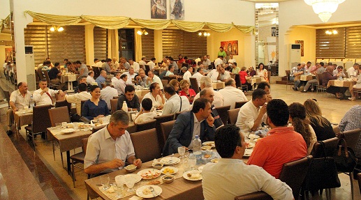 AK Parti’den Vefa Yemeği