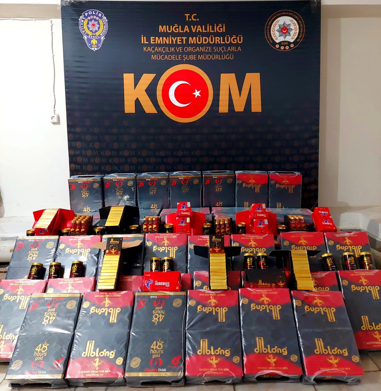 Sahte içki ve kaçakçılık operasyonunda 4 zanlı tutuklandı