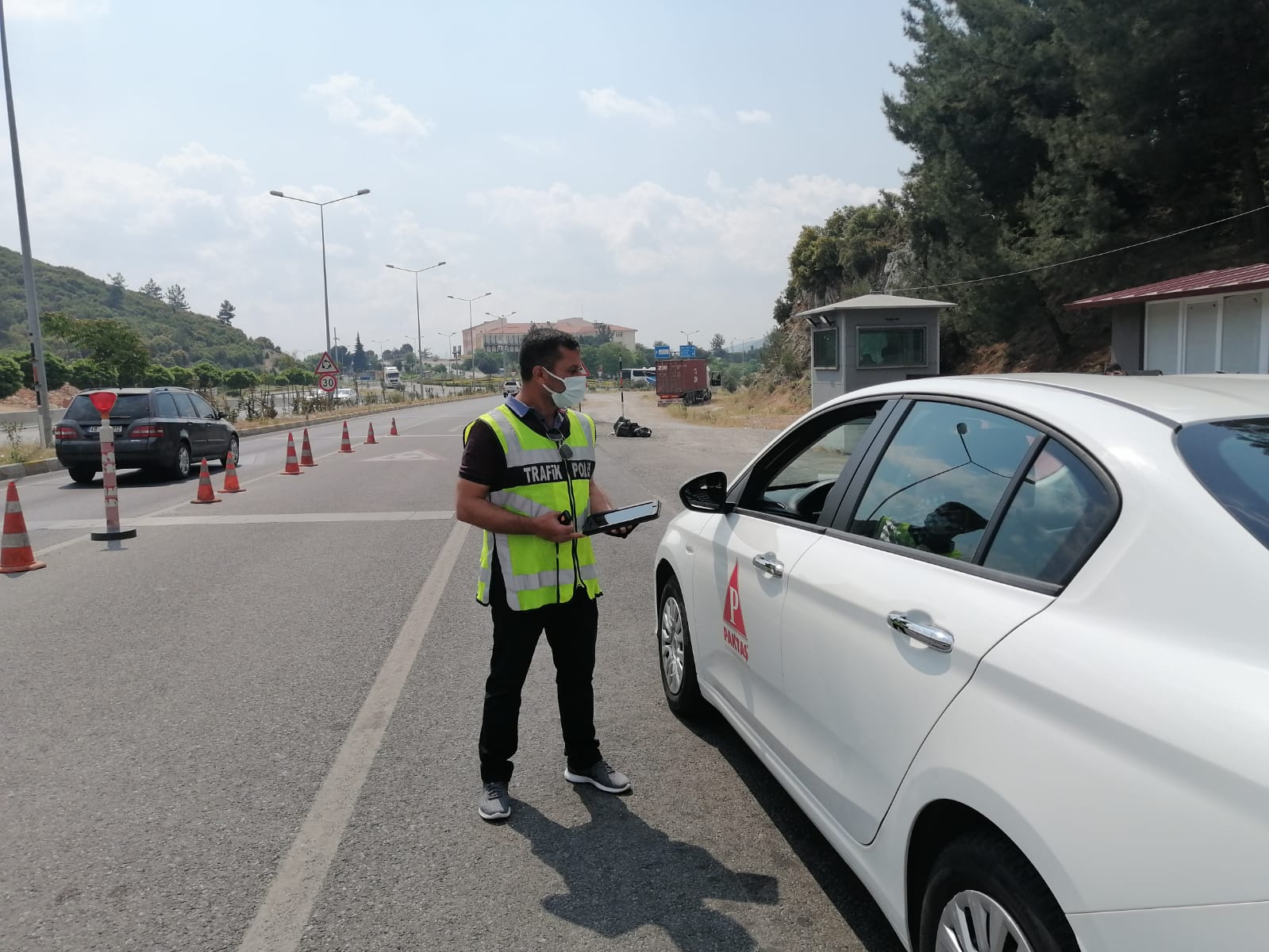 Trafik ekiplerinden sıkı denetim