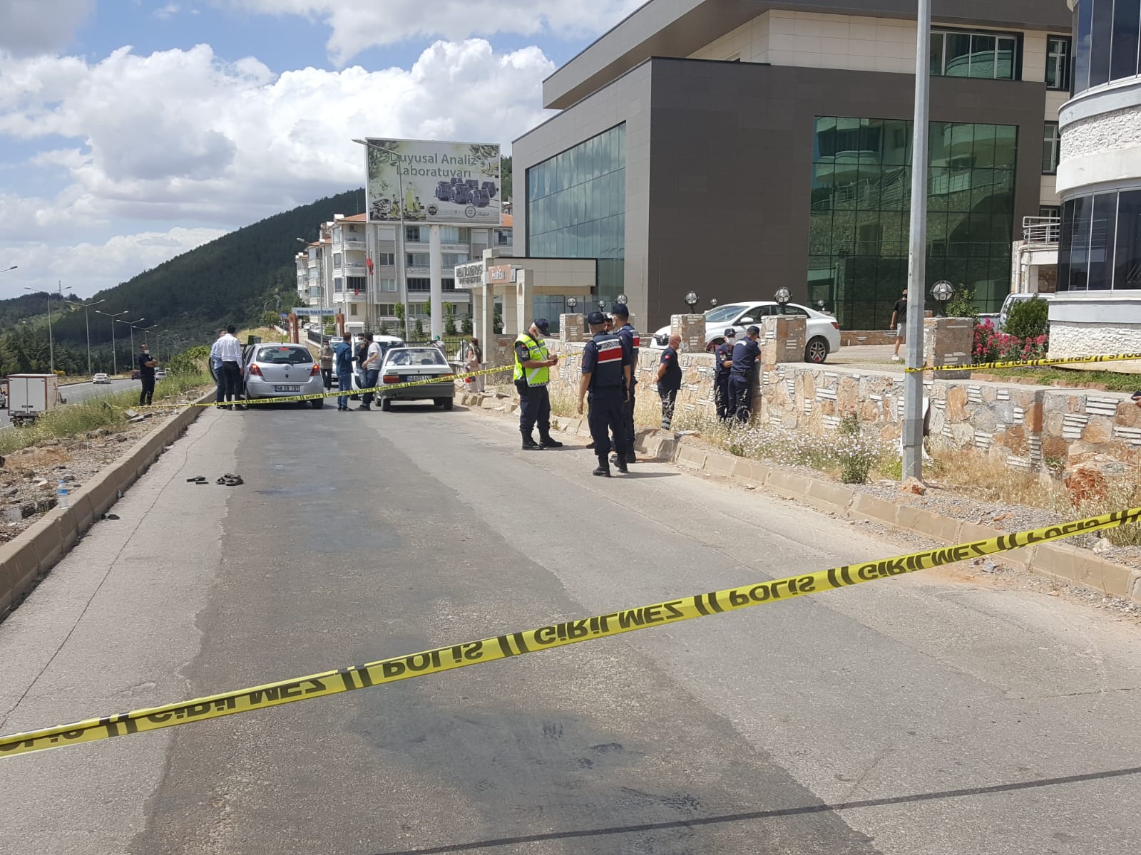 MENTEŞE EVLERİNDE SİLAHLI OLAY !