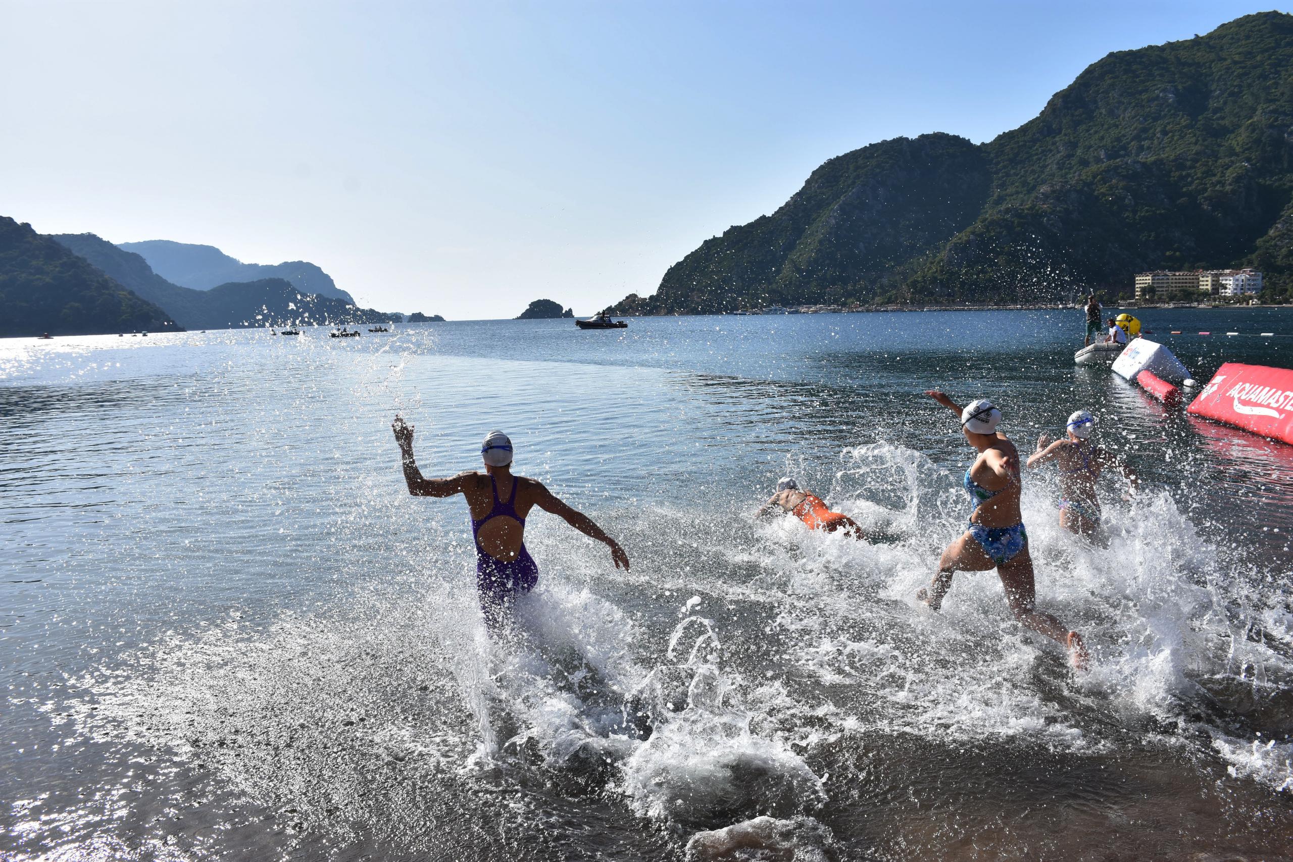 12. Uluslararası Arena Aquamasters Yüzme Şampiyonası Marmaris'te başladı