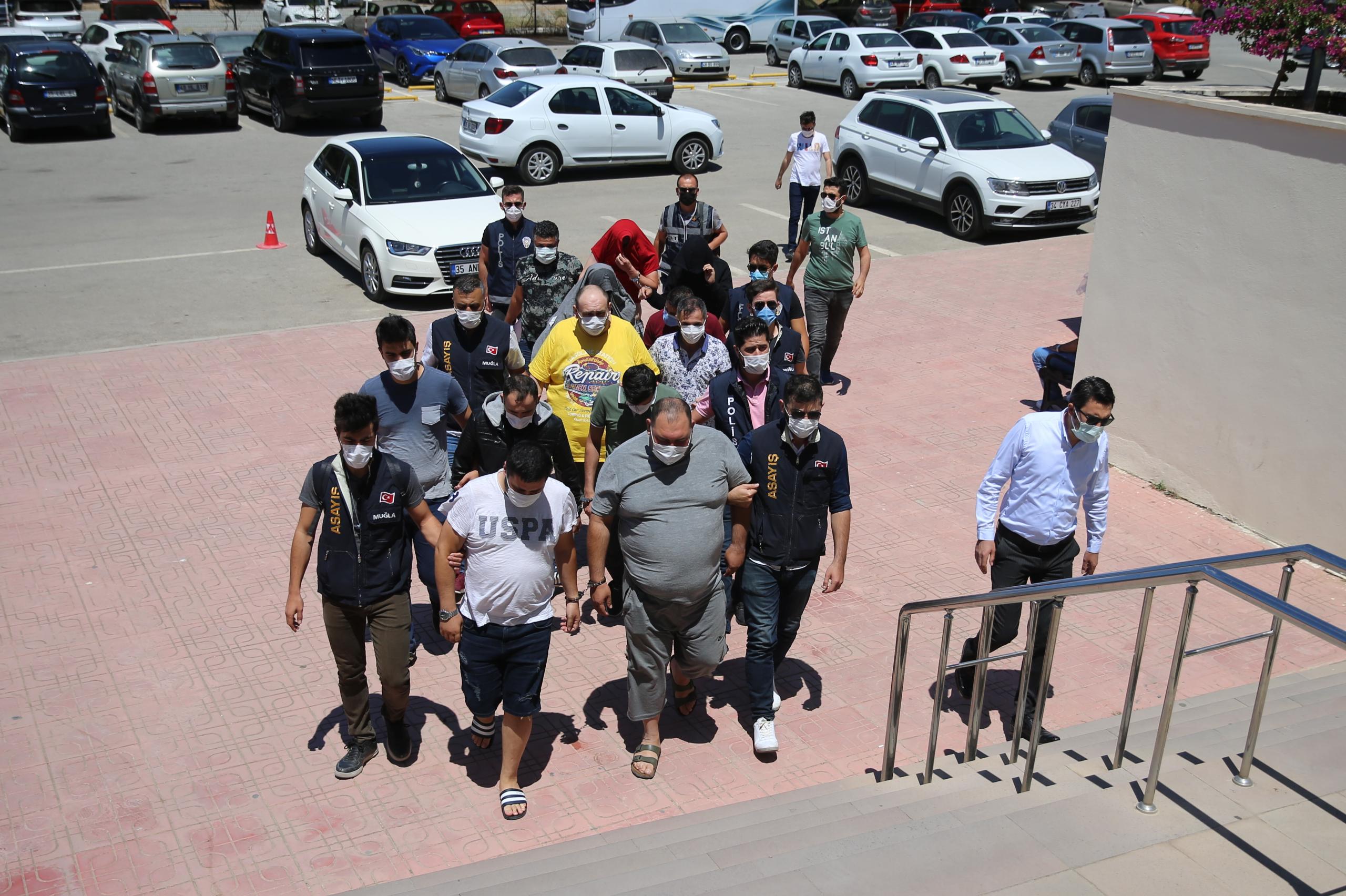 fuhuş operasyonunda yakalanan şüphelilerden 2'si daha tutuklandı