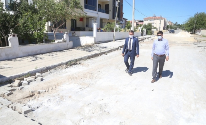 TOKSÖZ:   “YATAĞAN’DA BOZUK YOL KALMAYACAK”