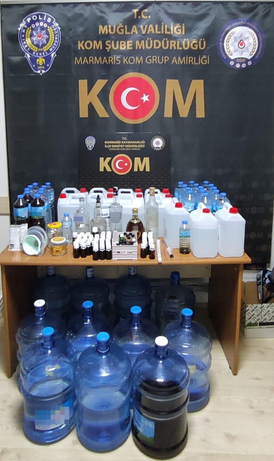 Muğla'da 175 litre sahte içki ele geçirildi