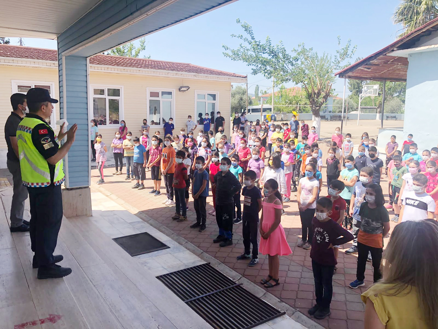 JANDARMADAN TRAFİK SEMİNERİ