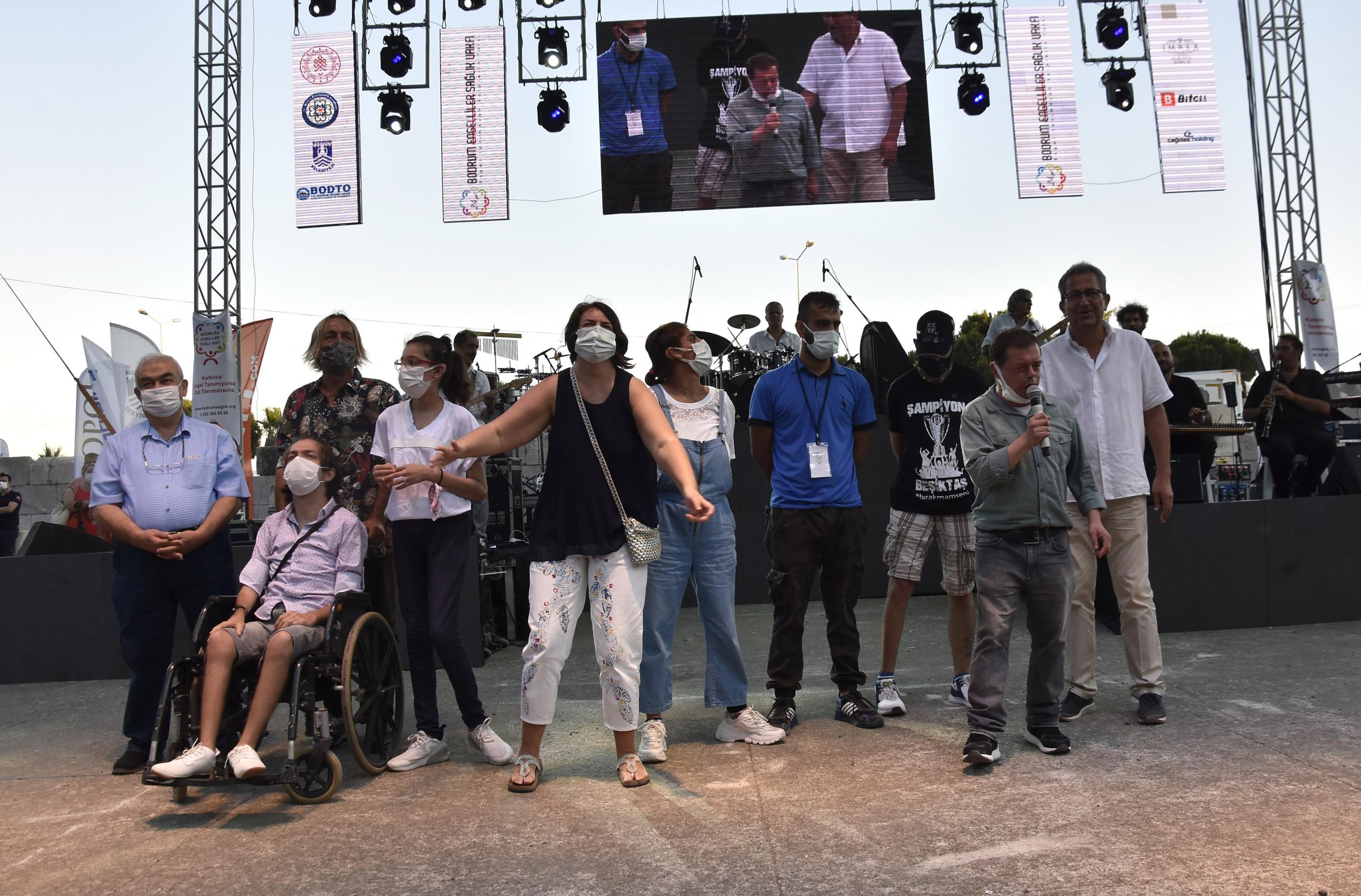 Bodrum'da engelliler yararına "Elvedasız Şarkılar 2" konseri düzenlendi