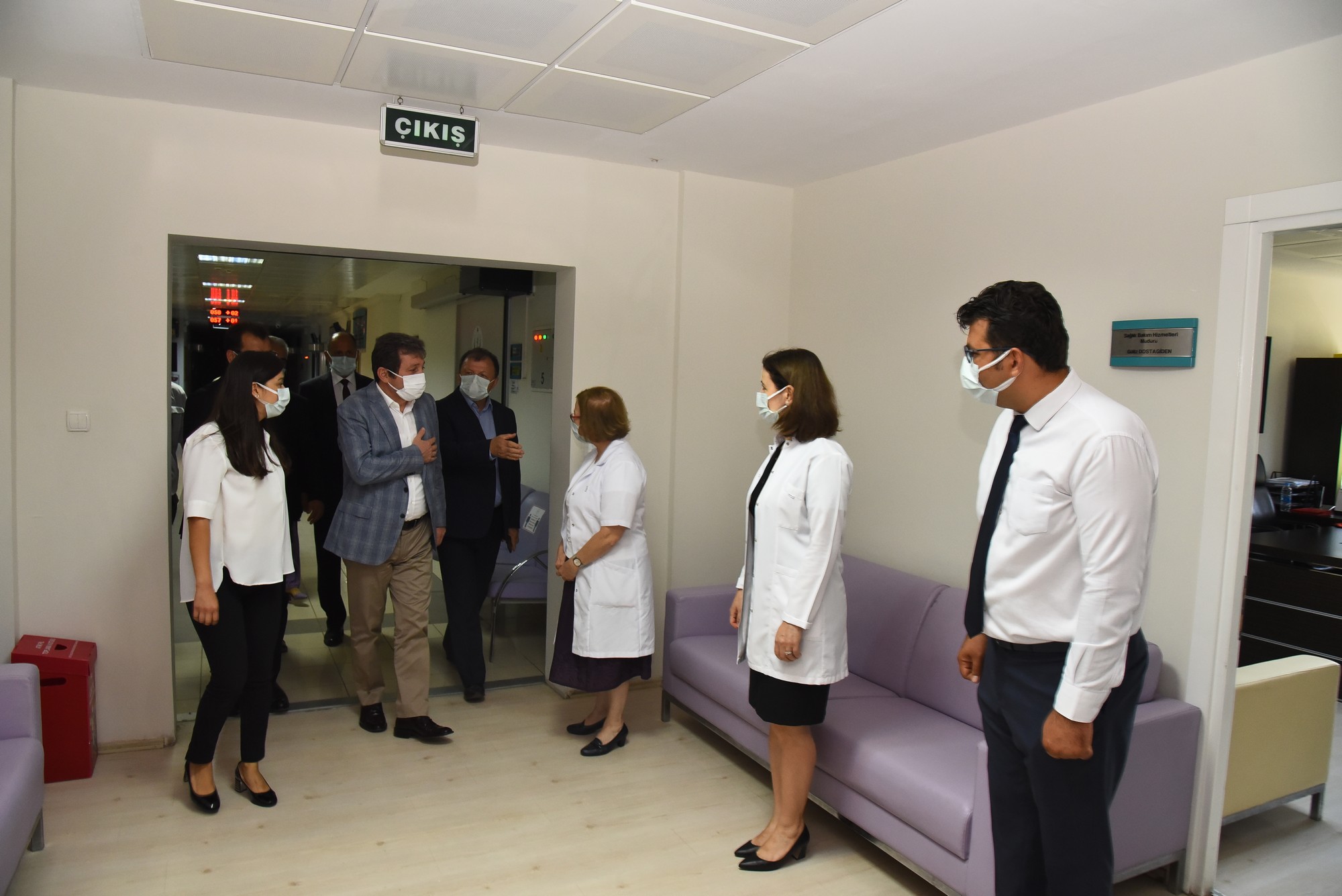 VALİ TAVLI’ DAN SAĞLIK ÇALIŞANLARINA ZİYARET