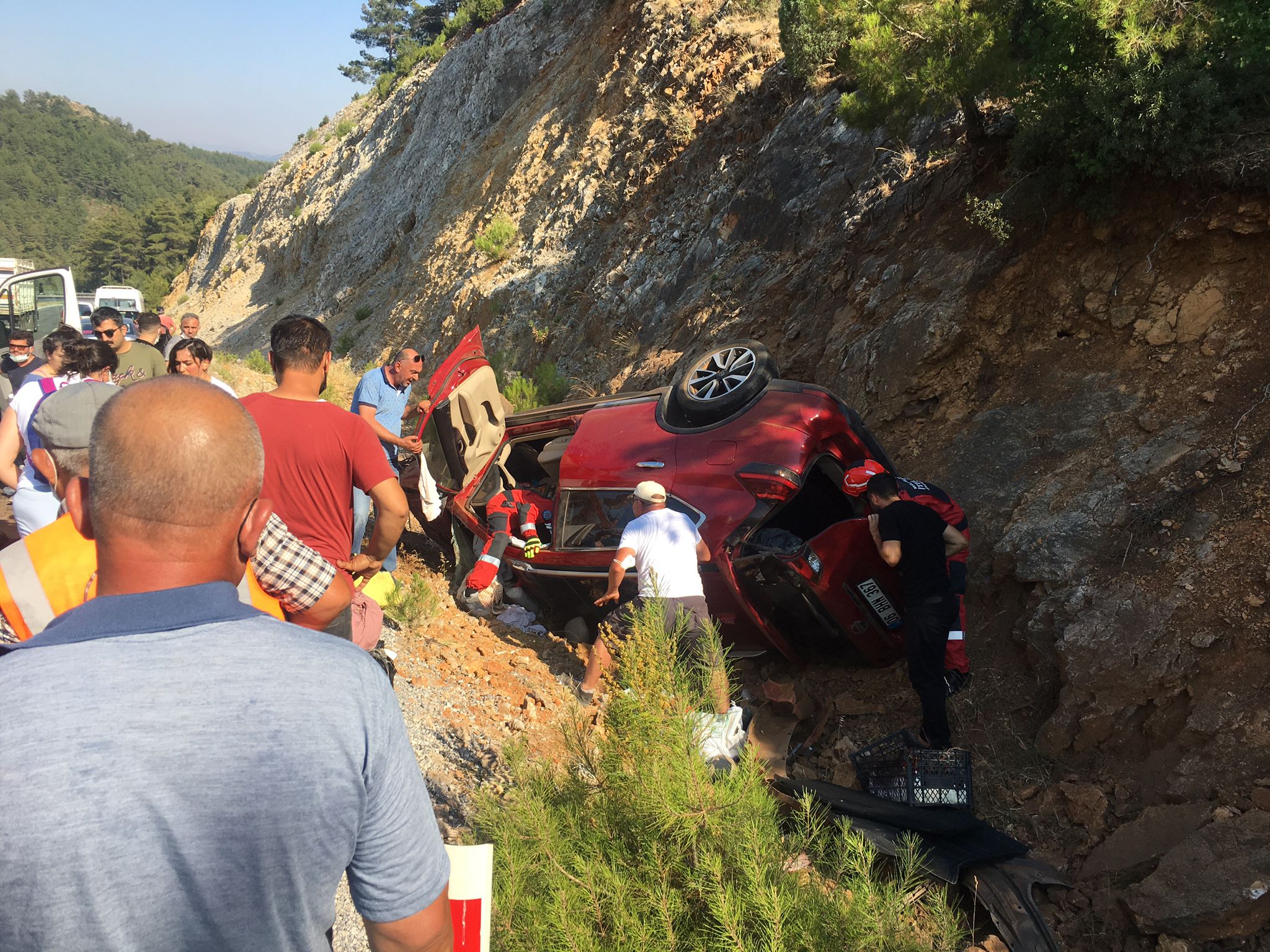 Muğla'da otomobil devrildi: 5 yaralı