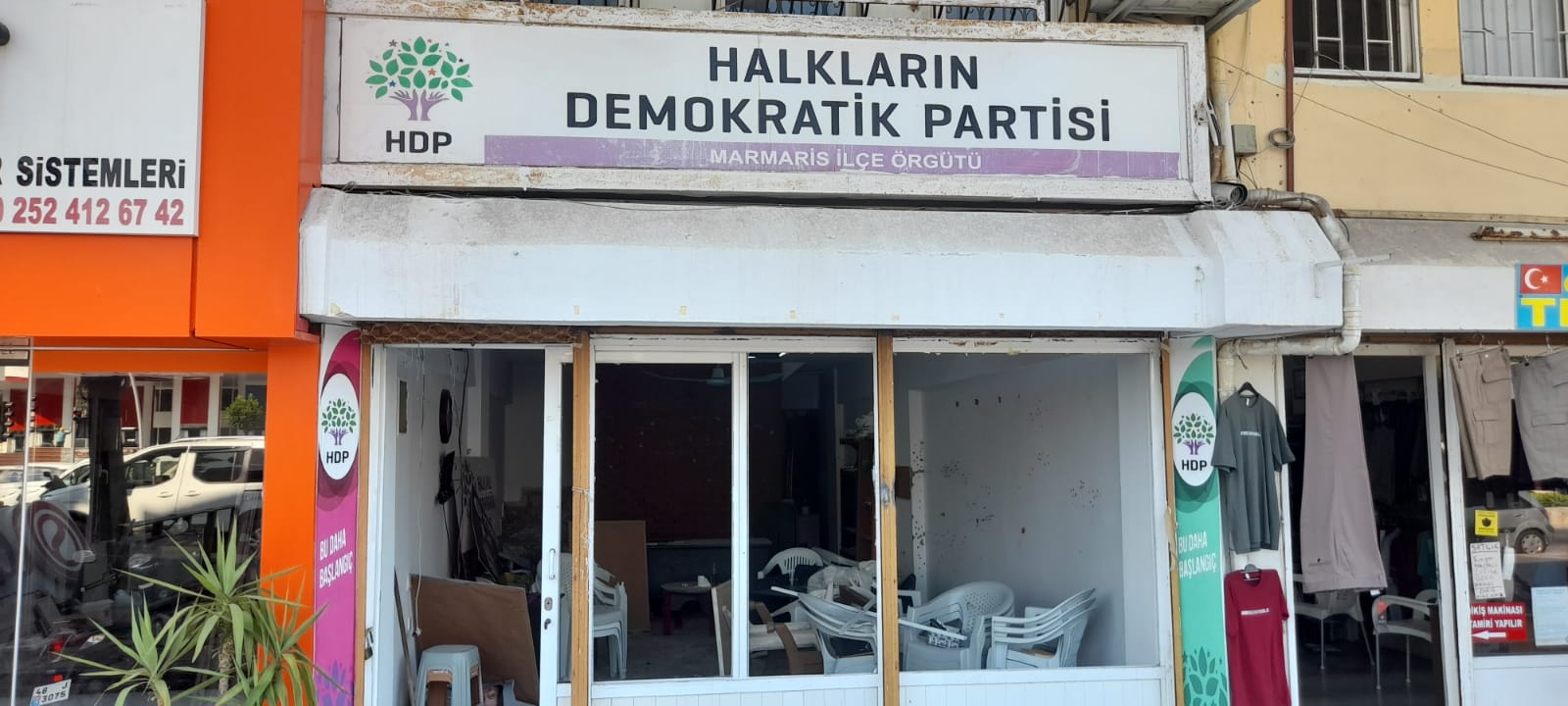 MARMARİS’TE HDP İLÇE BİNASINA SALDIRI