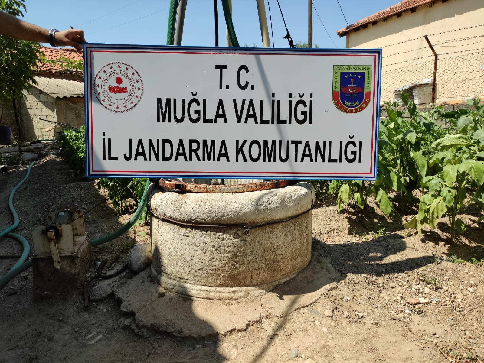 Muğla'da evinde tarihi eser bulunan kişi gözaltına alındı