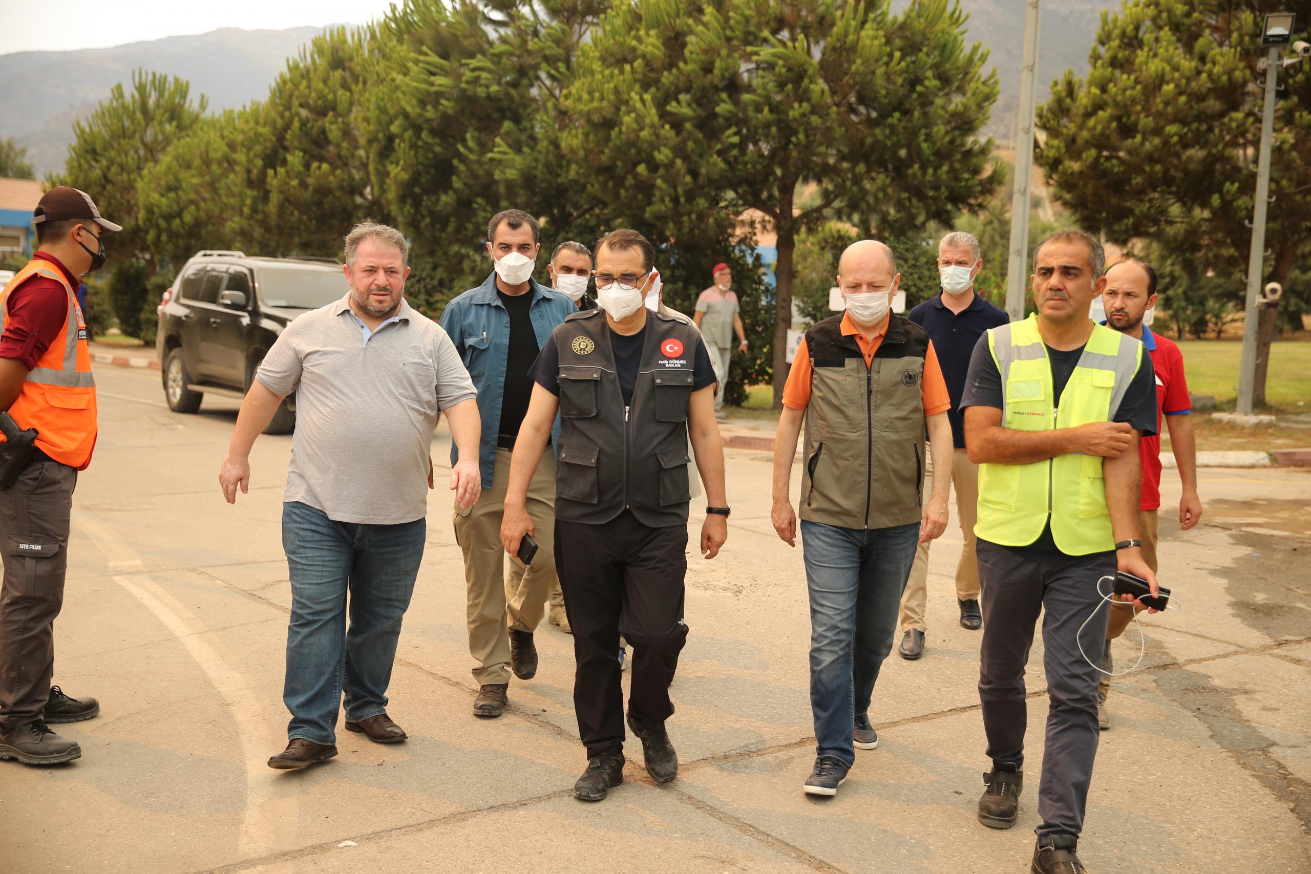 Bakan Dönmez, Kemerköy Termik Santrali'nde incelemelerde bulundu