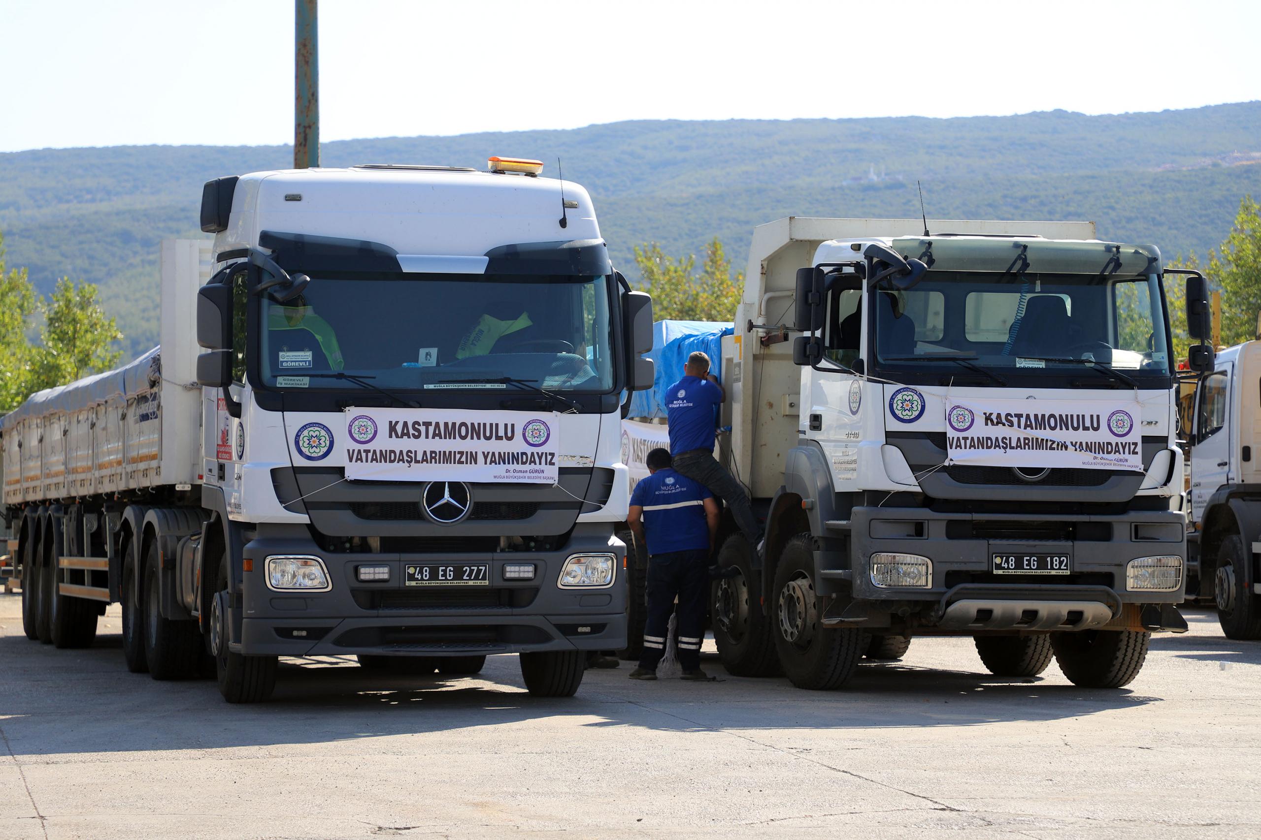 MUĞLA’DAN SEL BÖLGESİNE DESTEK