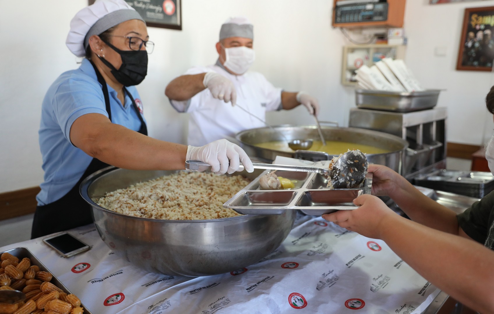 Menteşe Belediyesinden Özel Öğrencilere Ücretsiz Yemek