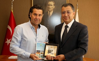 Kocadon, Kazakistan’a davet edildi