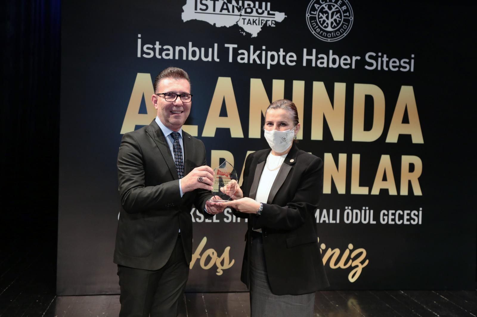 GENEL MÜDÜR AYAZ’A “ALANINDA İZ BIRAKAN YÖNETİCİ” ÖDÜLÜ