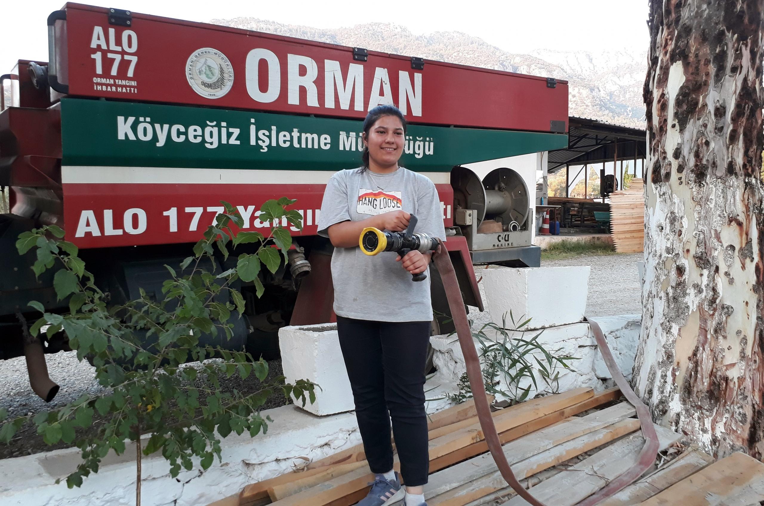 Köyceğiz'deki orman yangınının sembol ismi Merve'nin hedefi ormancı olmak