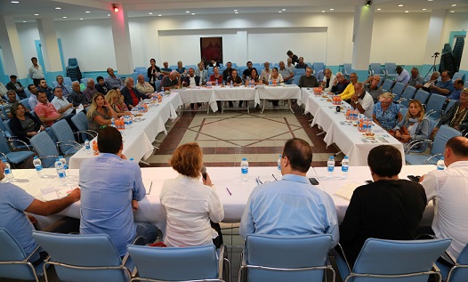 Belediyenin mahalle toplantıları sürüyor