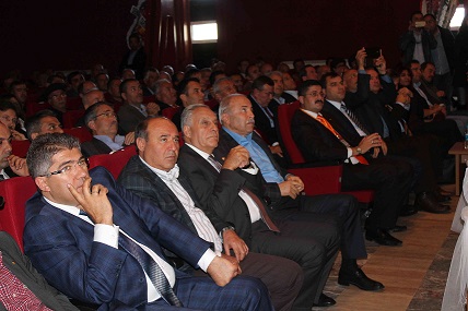 Dernekten öğrencilere burs desteği
