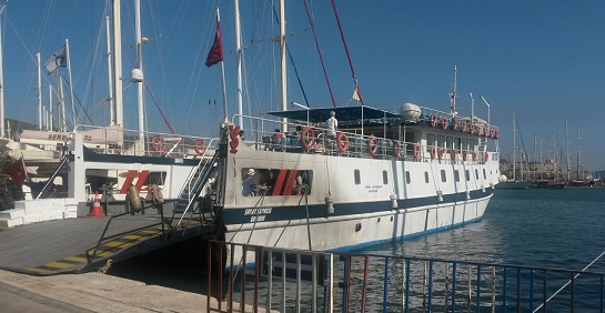 Büyükşehir denizde de taşıyor