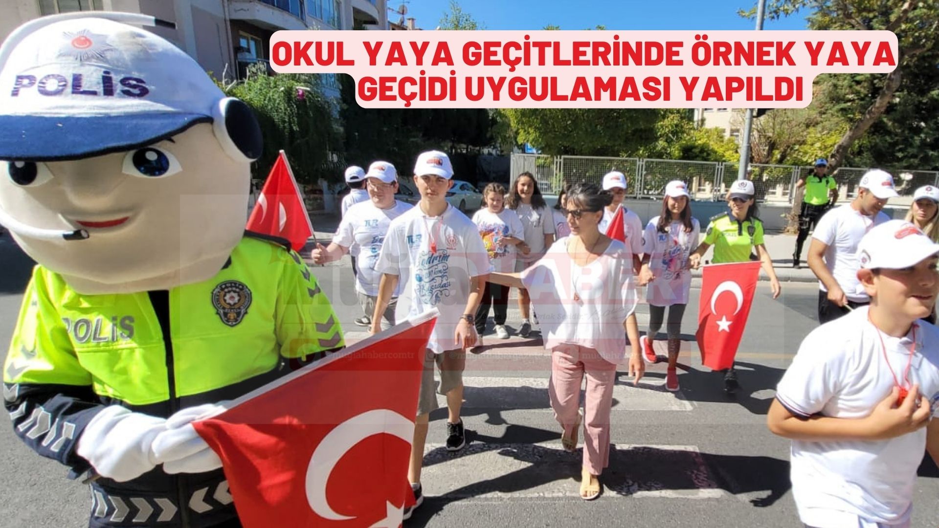 OKUL YAYA GEÇİTLERİNDE ÖRNEK YAYA GEÇİDİ UYGULAMASI YAPILDI