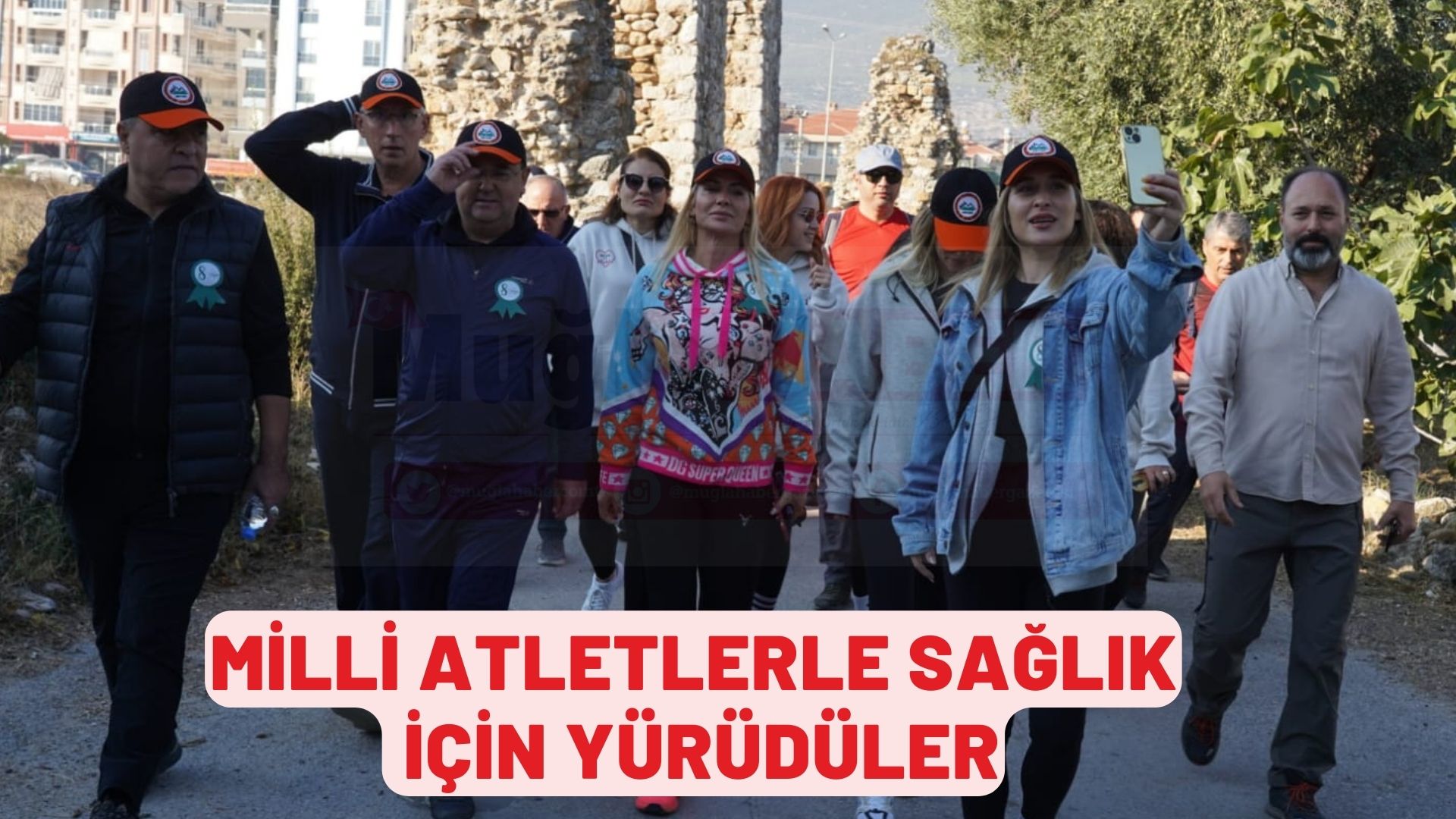 MİLLİ ATLETLERLE SAĞLIK İÇİN YÜRÜDÜLER