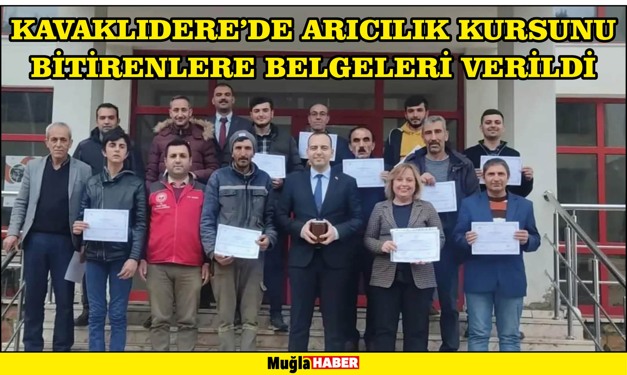 KAVAKLIDERE’DE ARICILIK KURSUNU BİTİRENLERE BELGELERİ VERİLDİ