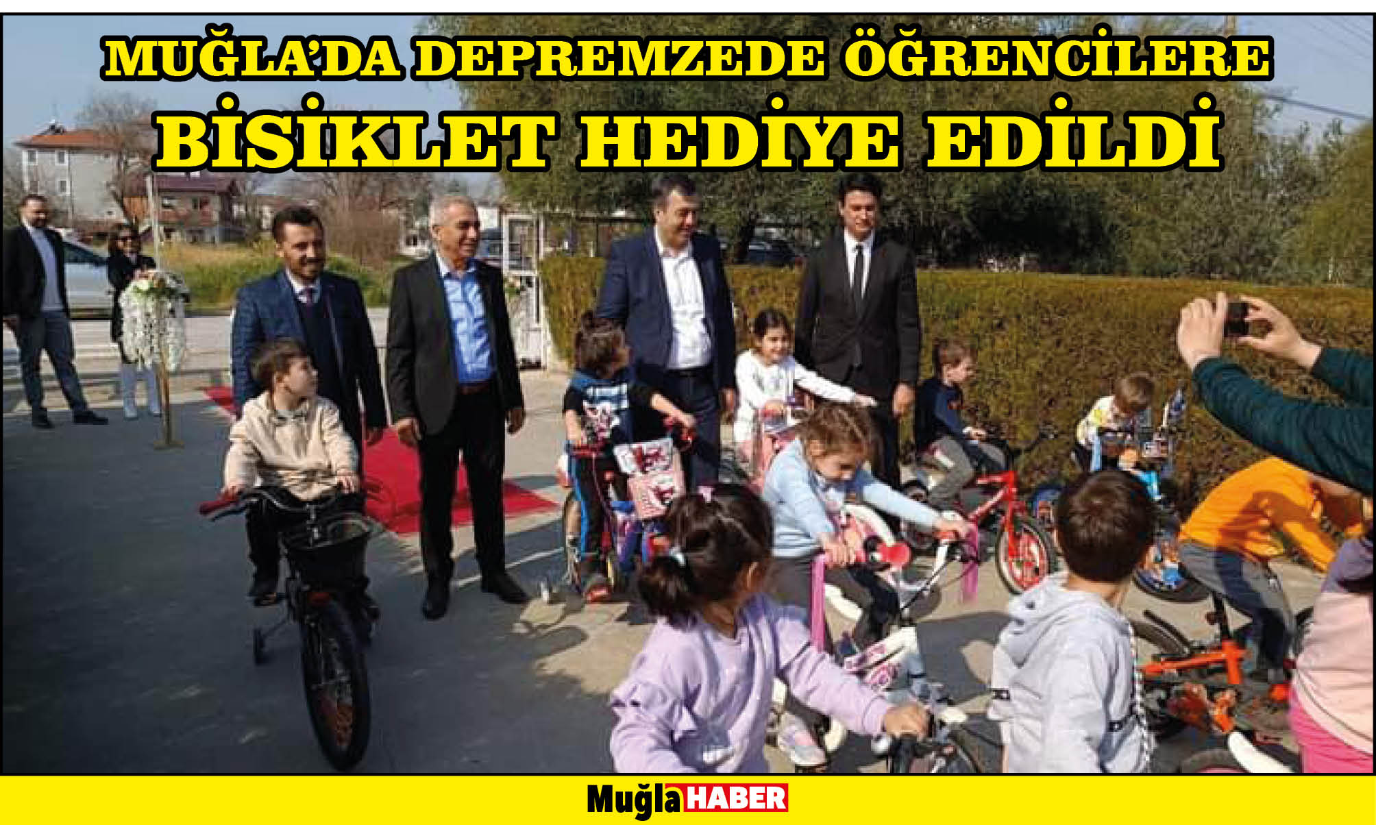 Muğla'da depremzede öğrencilere bisiklet hediye edildi