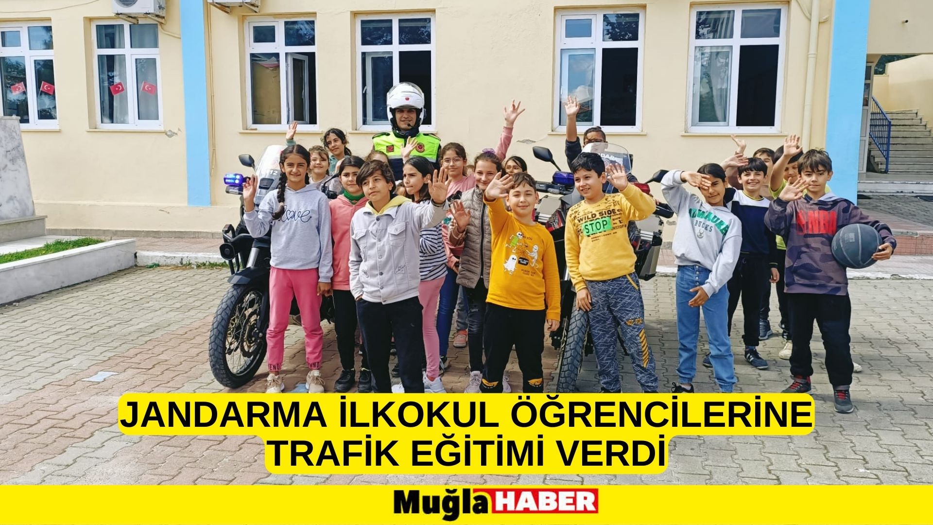 Jandarma ilkokul öğrencilerine trafik eğitimi verdi