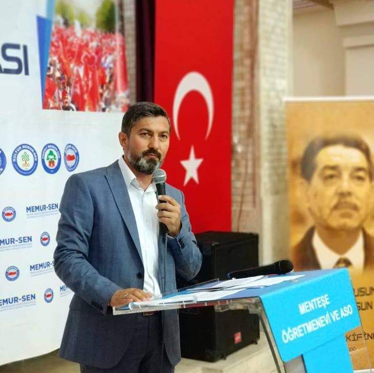 “SENDİKACILIĞIN NASIL YAPILACAĞININ ÖRNEKLERİNİ YIĞINLA ÜRETTİĞİMİZ PRATİĞE BAKARAK ANLAYABİLİRLER”