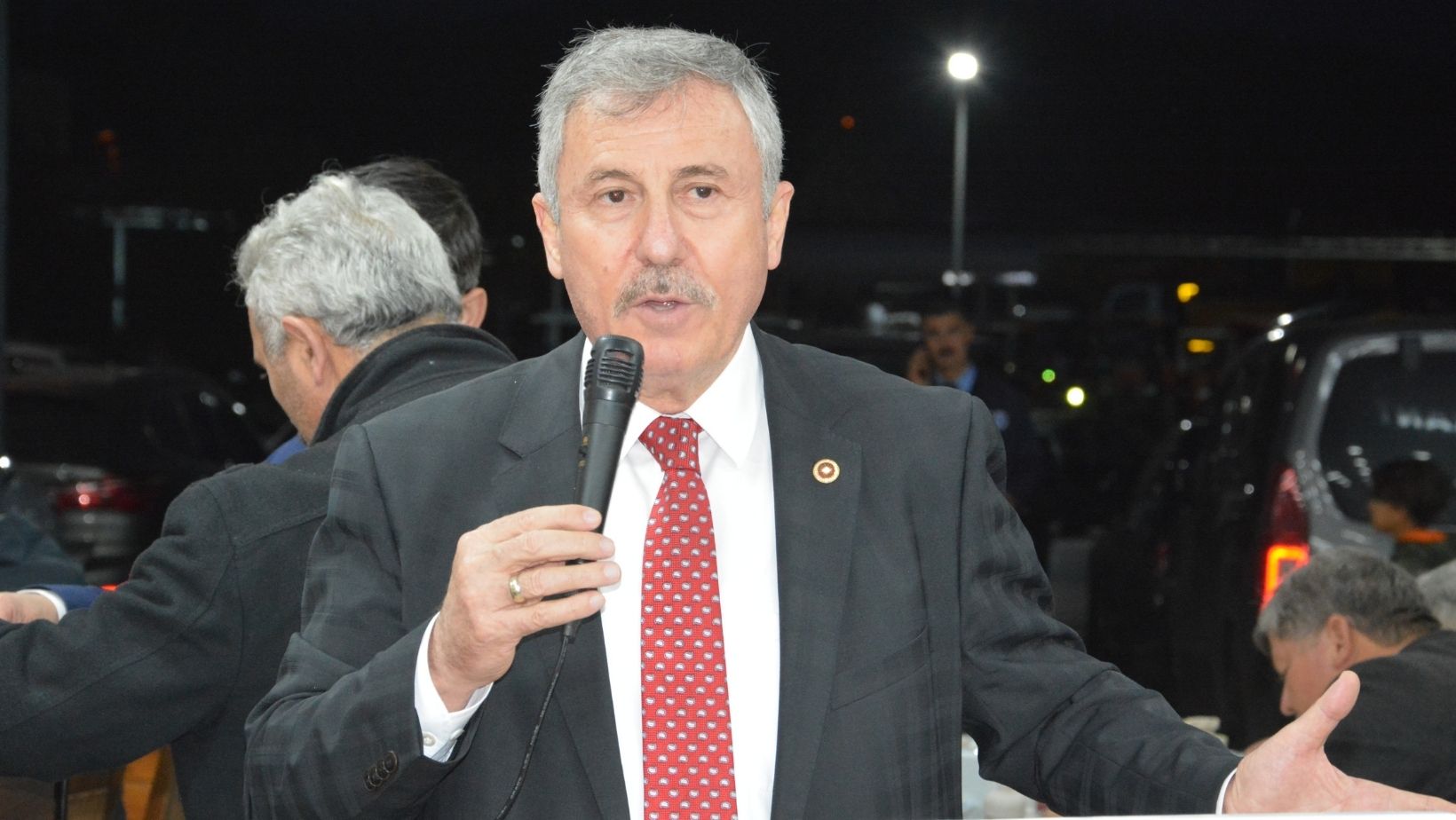 SELÇUK ÖZDAĞ: “BİR DAHA SEÇİLİRSE DEMOKRASİ RAFA KALKMIŞ OLACAK”