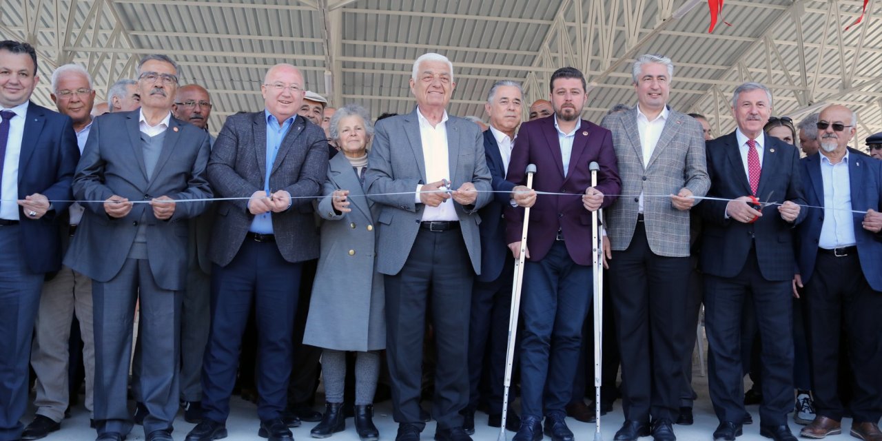 GÖKTEPE MAHALLESİ’NDE ÇOK AMAÇLI SOSYAL ALAN HİZMETE AÇILDI