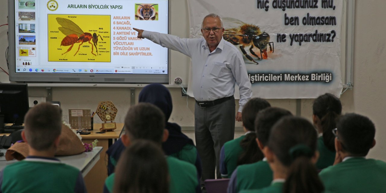 FETHİYE'DE ÖĞRENCİLERE BAL ARILARININ ÖNEMİ VE ARI ÜRÜNLERİ ANLATILDI