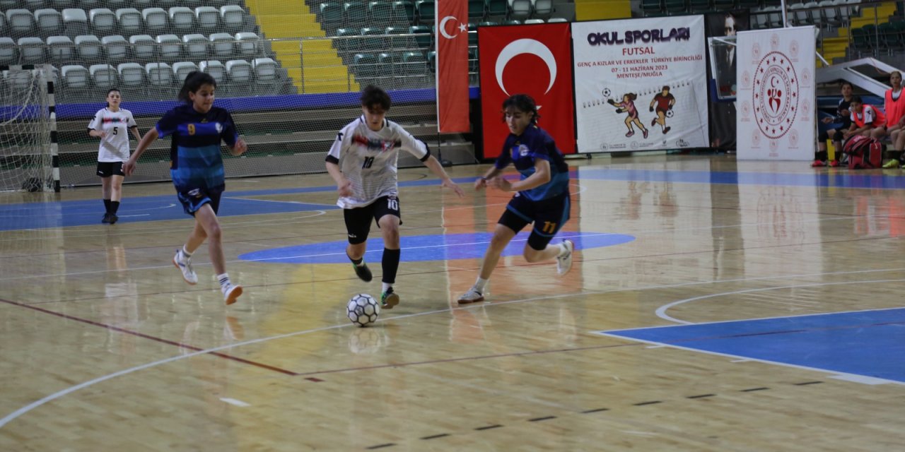 GENÇLER FUTSAL TÜRKİYE BİRİNCİLİĞİ MÜSABAKALARI MUĞLA'DA BAŞLADI