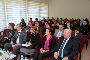 Bakım Elemanlarını Hijyen Eğitimi veriliyor