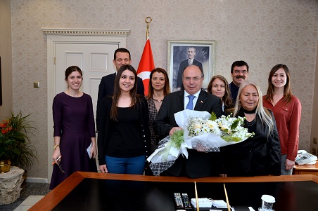 Vali Çiçek: Toplumumuzda kadınları yeri önemli