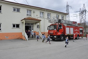 Büyükşehir’den okullarda yangın eğitimi